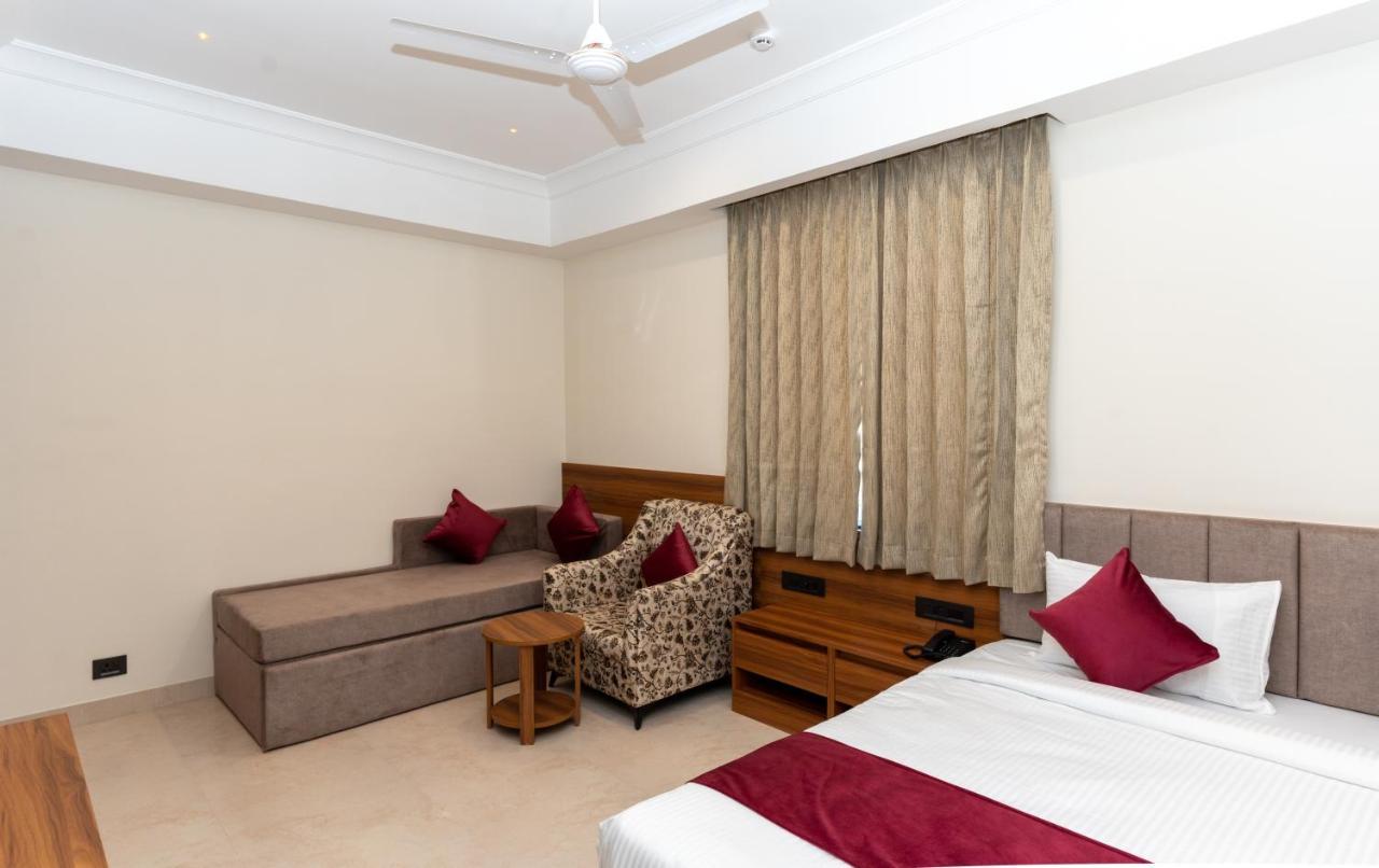 Raghunandan Palace - A Premier Boutique Stay, City Center & 500 Meters From City Railway Station Udaipur Kültér fotó